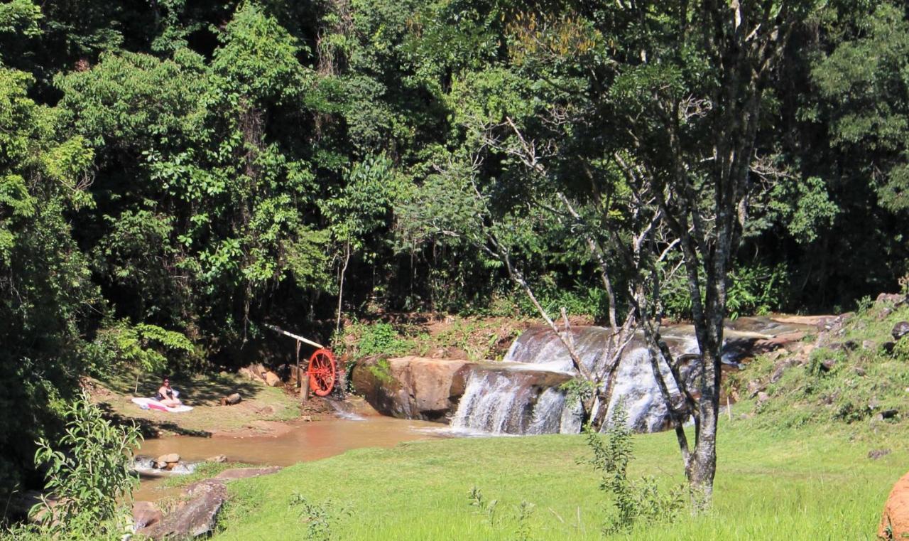 Chales Cachoeira Cafundo Bueno Brandão Exteriör bild